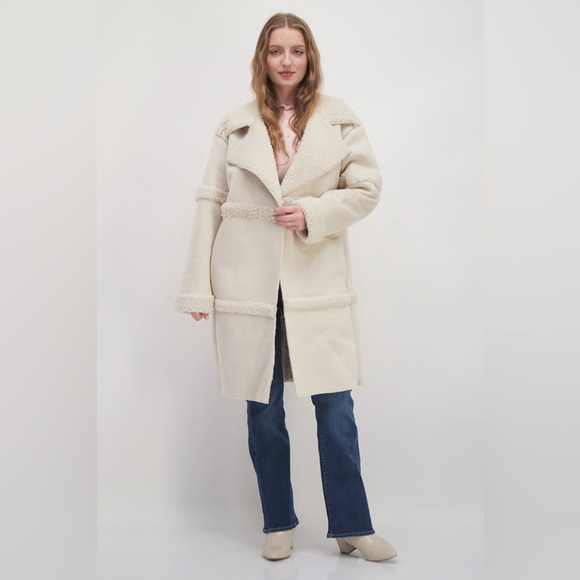 BearPaw Jackets & Blazers - BearPaw | Sherpa Coat | M